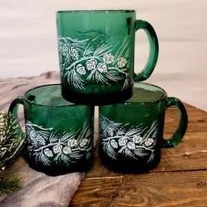 Set of 3 vintage emerald pine/pine cone mugs